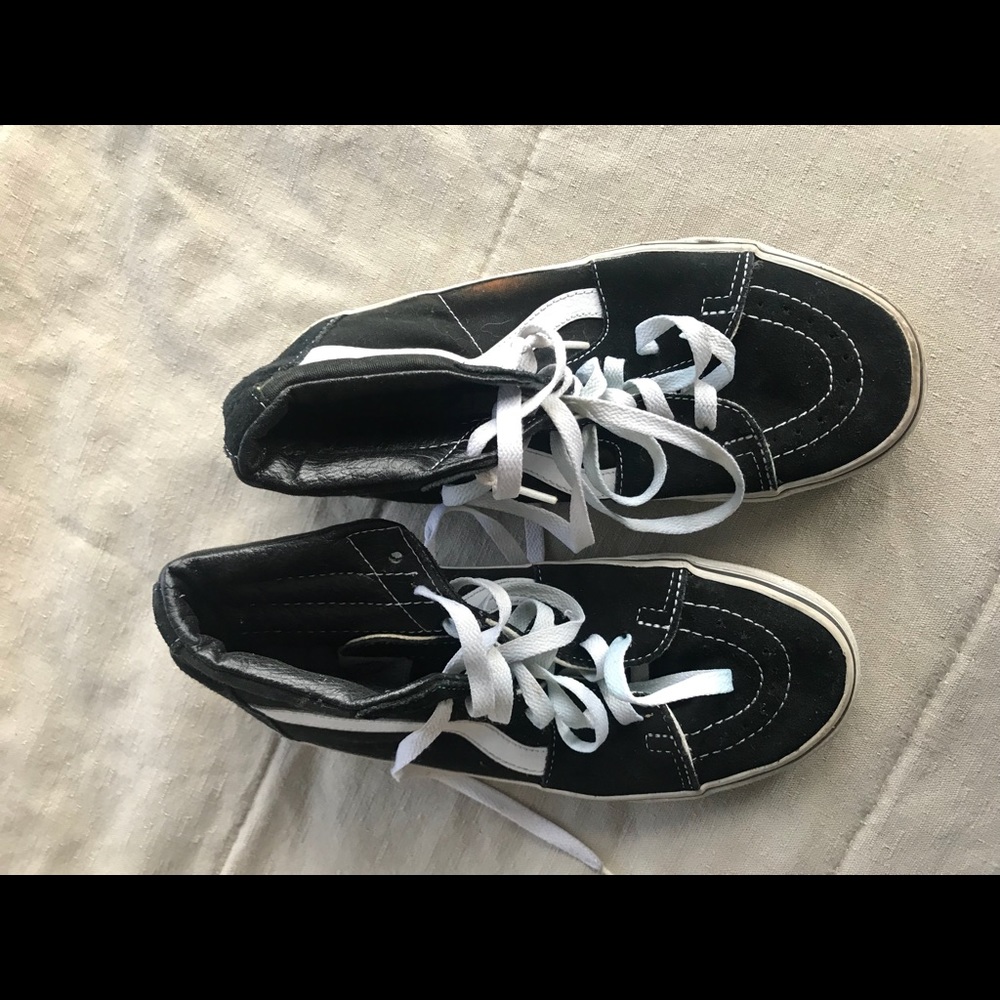 Vans black and white ankle shoes